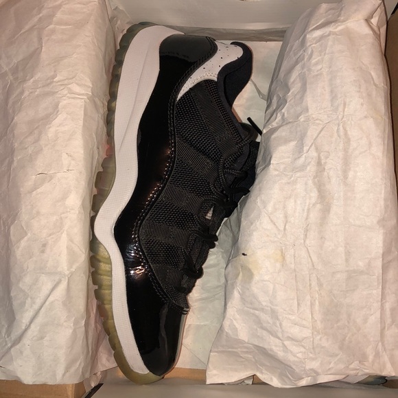 Jordan Shoes - Jordan 11 Retro Low BP